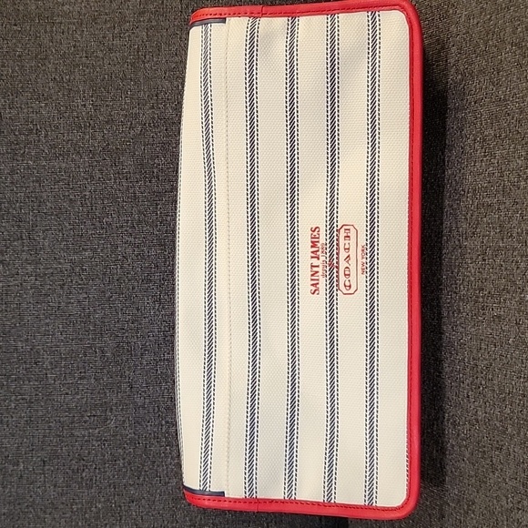Coach St James Legacy Limited Edition Red White Blue Clutch - Picture 2 of 11